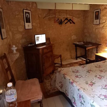 Chambre D Hotes Les Remparts Saint-Cyprien  Luaran gambar